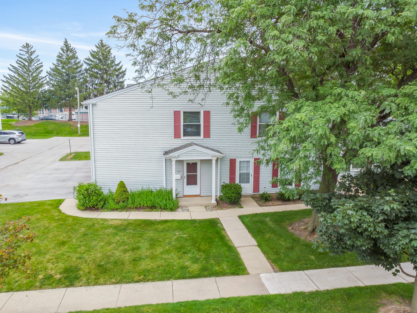 883 Wellington Avenue 61