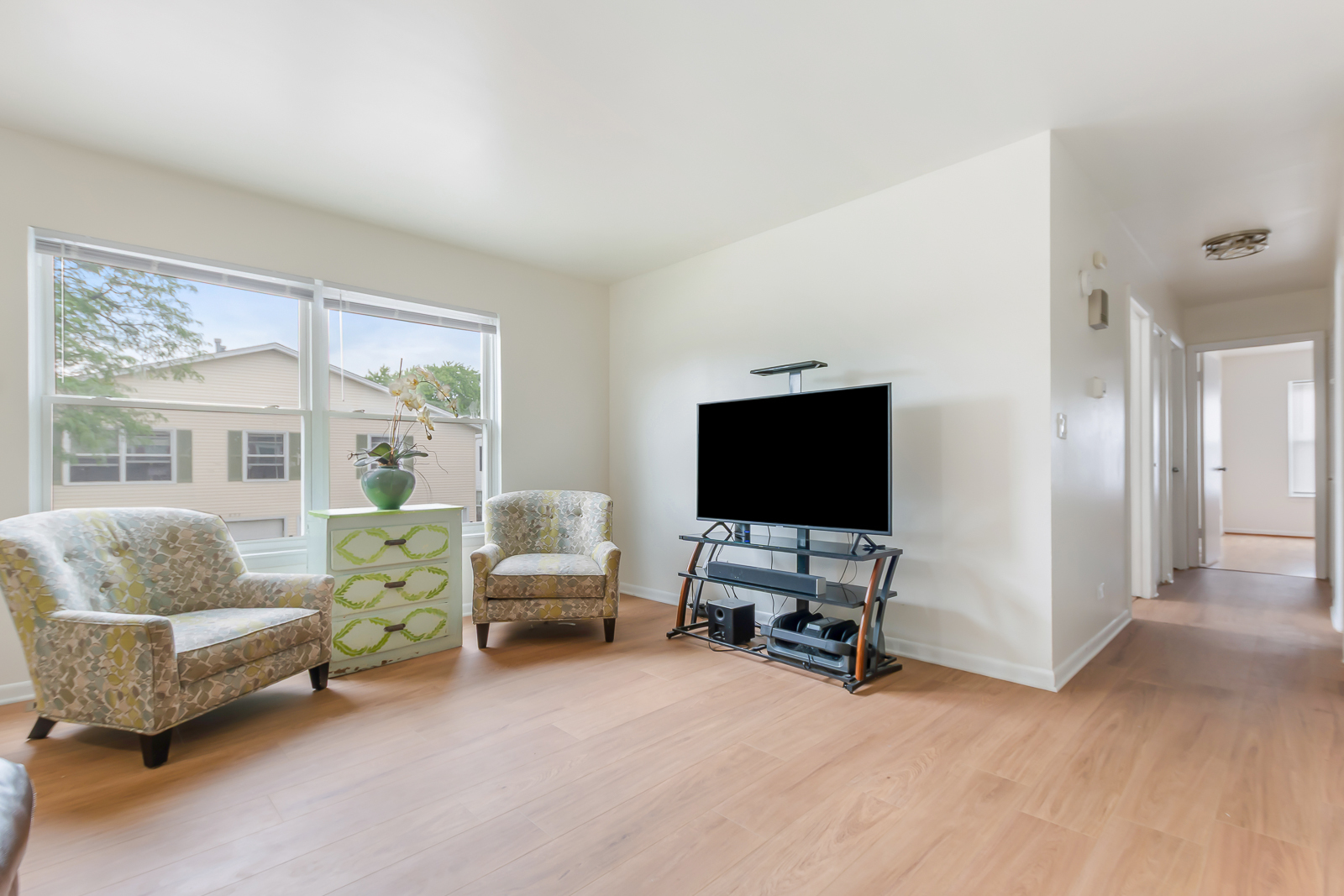 883 Wellington Avenue 61