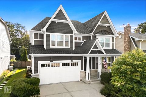 219 N Clinton Avenue Elmhurst IL 60126