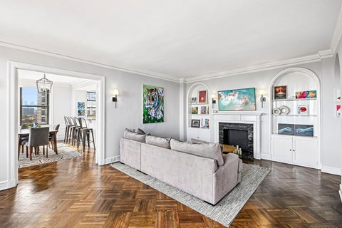 Tiny photo for 2000 N LINCOLN PARK WEST Avenue #912, Chicago, IL 60614 (MLS # 12785461)