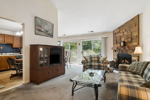 Tiny photo for 708 Newgate Lane #B, Prospect Heights, IL 60070 (MLS # 12771698)