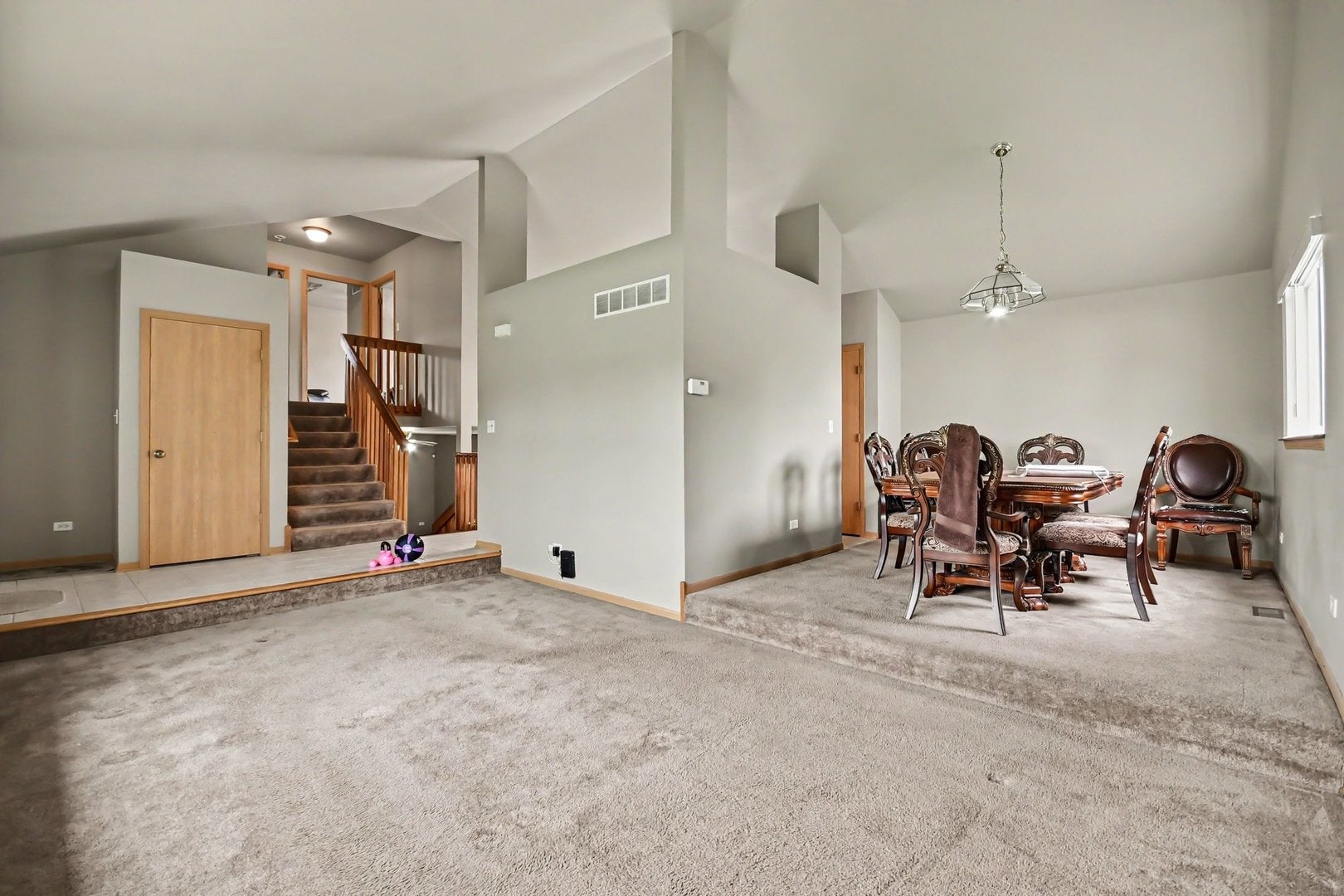 5712 Kathryn Lane