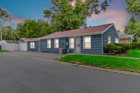 Photo of 16840 Bulger Avenue, Hazel Crest, IL 60429 (MLS # 12435810)