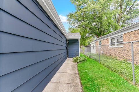 Tiny photo for 16840 Bulger Avenue, Hazel Crest, IL 60429 (MLS # 12435810)