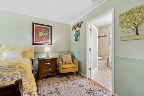 Tiny photo for 1041 Longmeadow Drive, Glenview, IL 60025 (MLS # 12718626)
