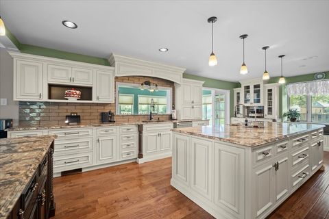 Tiny photo for 1810 Cardinal Court, Pontiac, IL 61764 (MLS # 12388515)