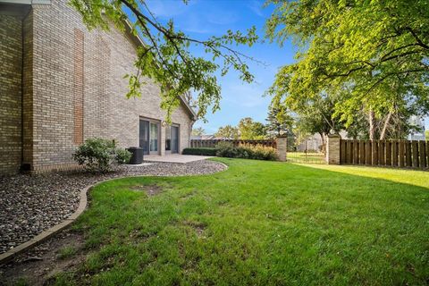 Tiny photo for 1810 Cardinal Court, Pontiac, IL 61764 (MLS # 12388515)