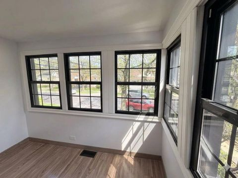 Tiny photo for 1836 Hartrey Avenue, Evanston, IL 60201 (MLS # 12628254)