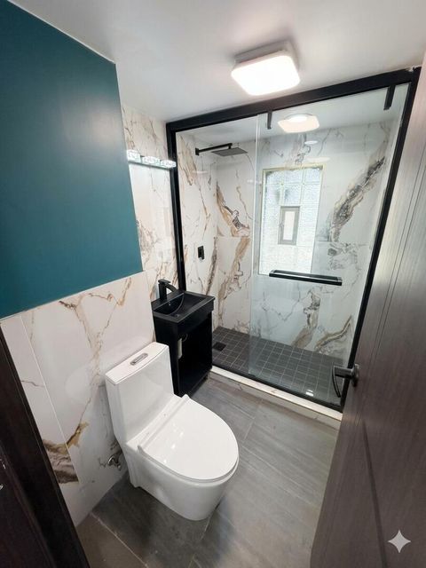 Tiny photo for 1836 Hartrey Avenue, Evanston, IL 60201 (MLS # 12628254)