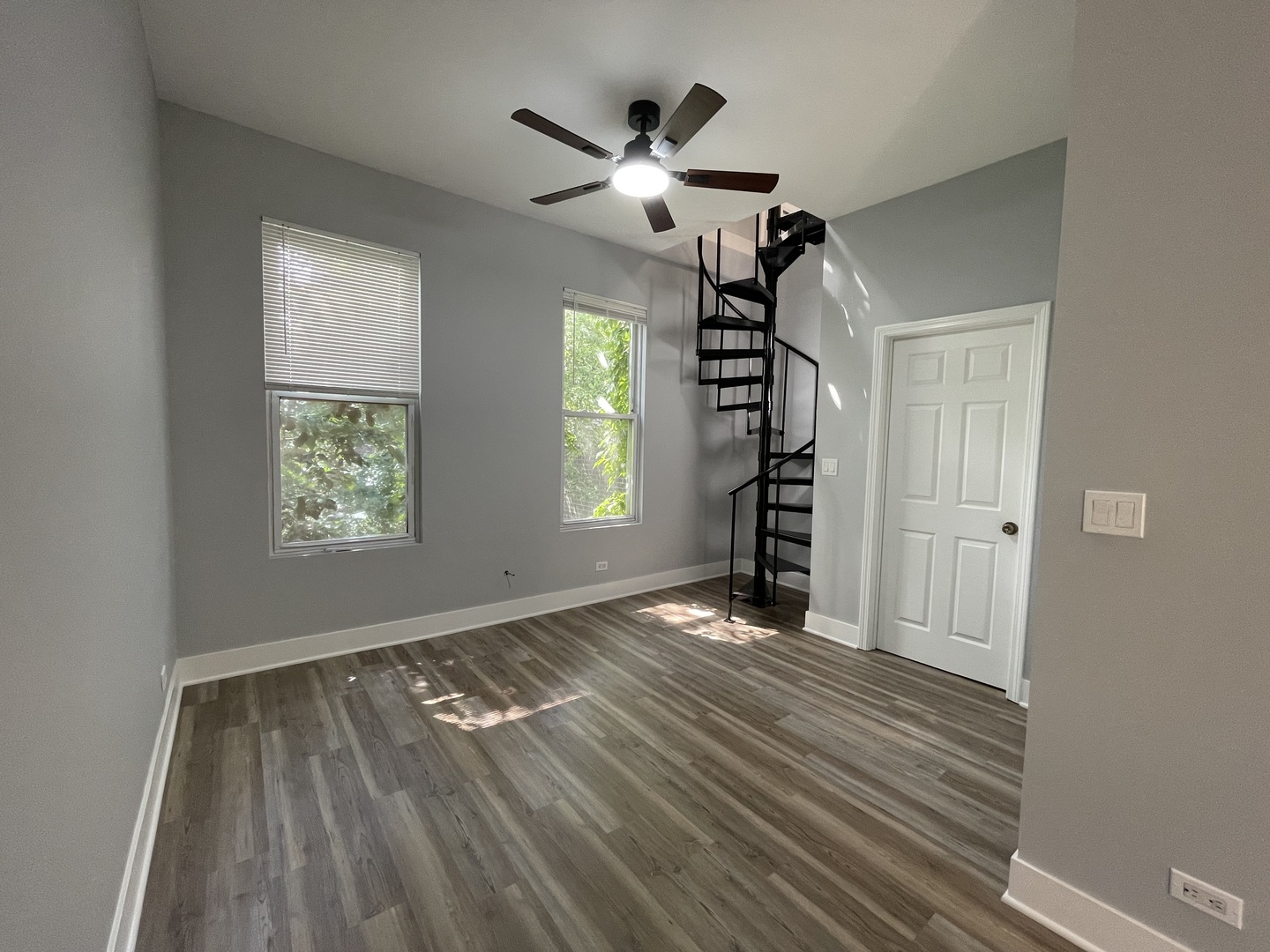 942 N Elston Avenue 2R