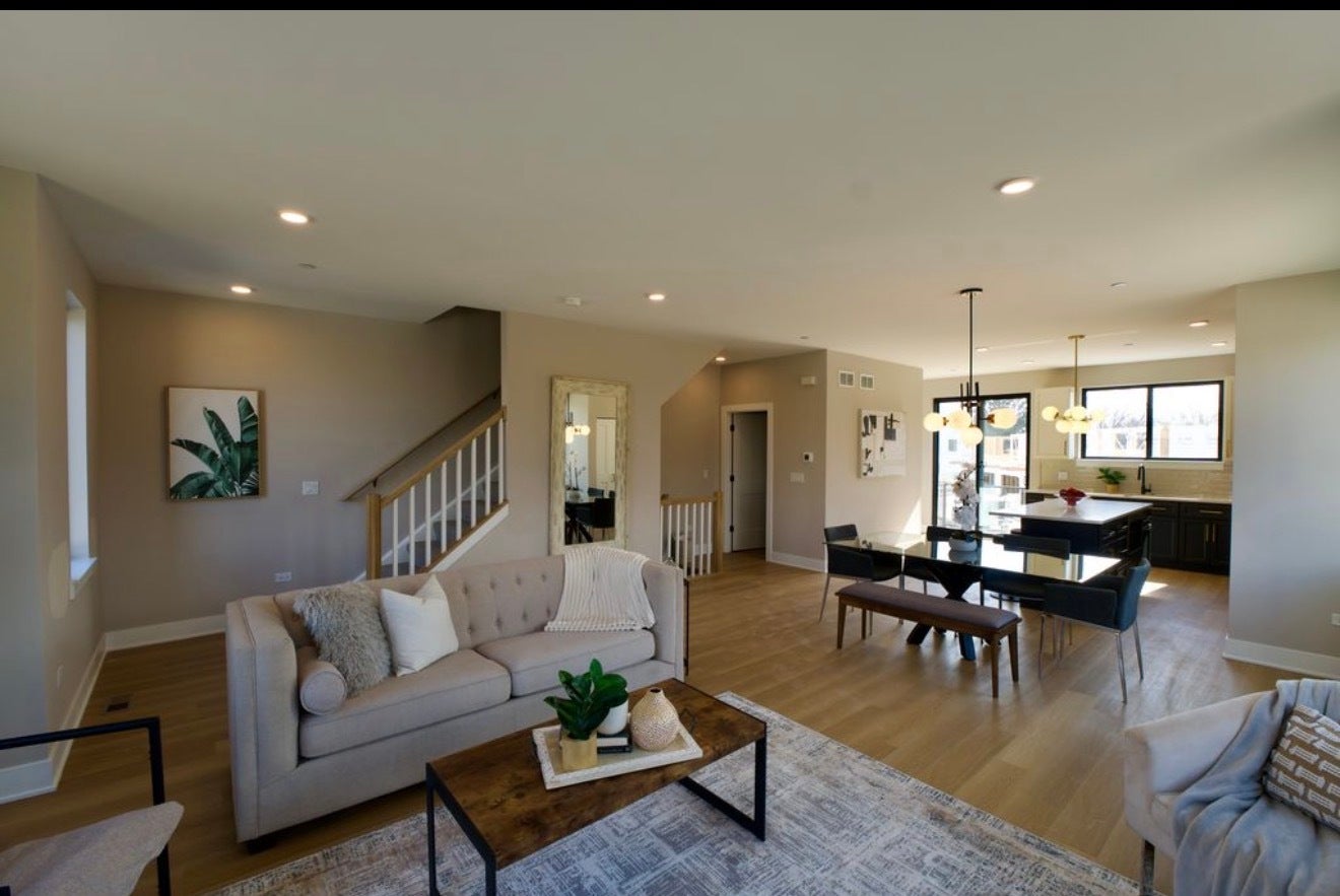 172 Pointe Drive 172