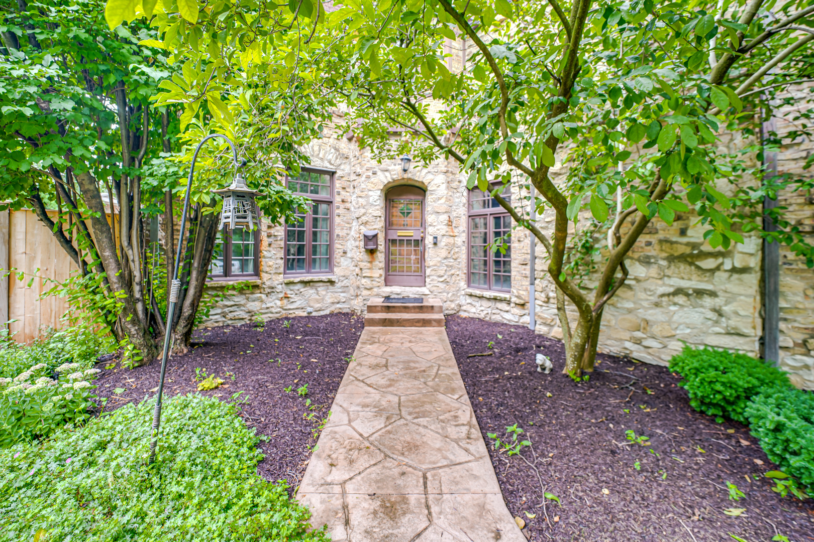 2014 W Hopkins Place
