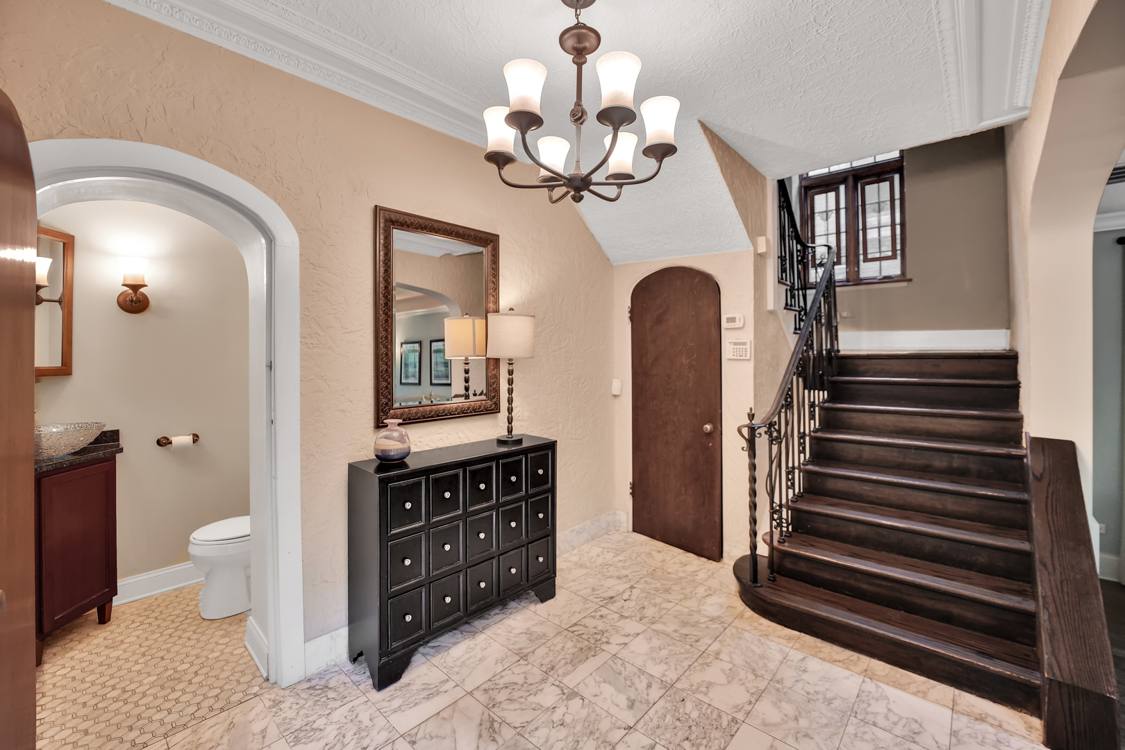 2014 W Hopkins Place