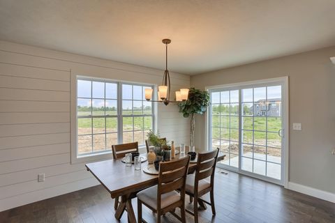 Tiny photo for 303 Collins Drive, Mahomet, IL 61853 (MLS # 12506350)