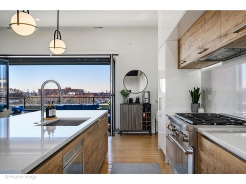 Tiny photo for 1425 W Fullerton Avenue #4S, Chicago, IL 60614 (MLS # 12320125)
