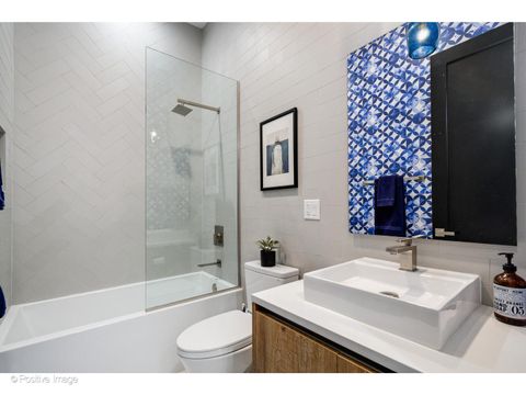 Tiny photo for 1425 W Fullerton Avenue #4S, Chicago, IL 60614 (MLS # 12320125)