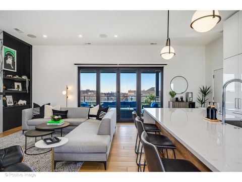 Tiny photo for 1425 W Fullerton Avenue #4S, Chicago, IL 60614 (MLS # 12320125)