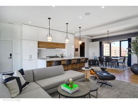 Tiny photo for 1425 W Fullerton Avenue #4S, Chicago, IL 60614 (MLS # 12320125)