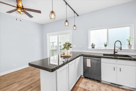 Tiny photo for 2409 Courtyard Circle #4, Aurora, IL 60506 (MLS # 12710274)