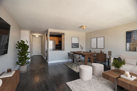 Tiny photo for 2605 S Indiana Avenue #1604, Chicago, IL 60616 (MLS # 12604505)