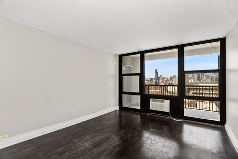 Tiny photo for 2605 S Indiana Avenue #1604, Chicago, IL 60616 (MLS # 12604505)