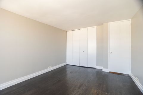 Tiny photo for 2605 S Indiana Avenue #1604, Chicago, IL 60616 (MLS # 12604505)