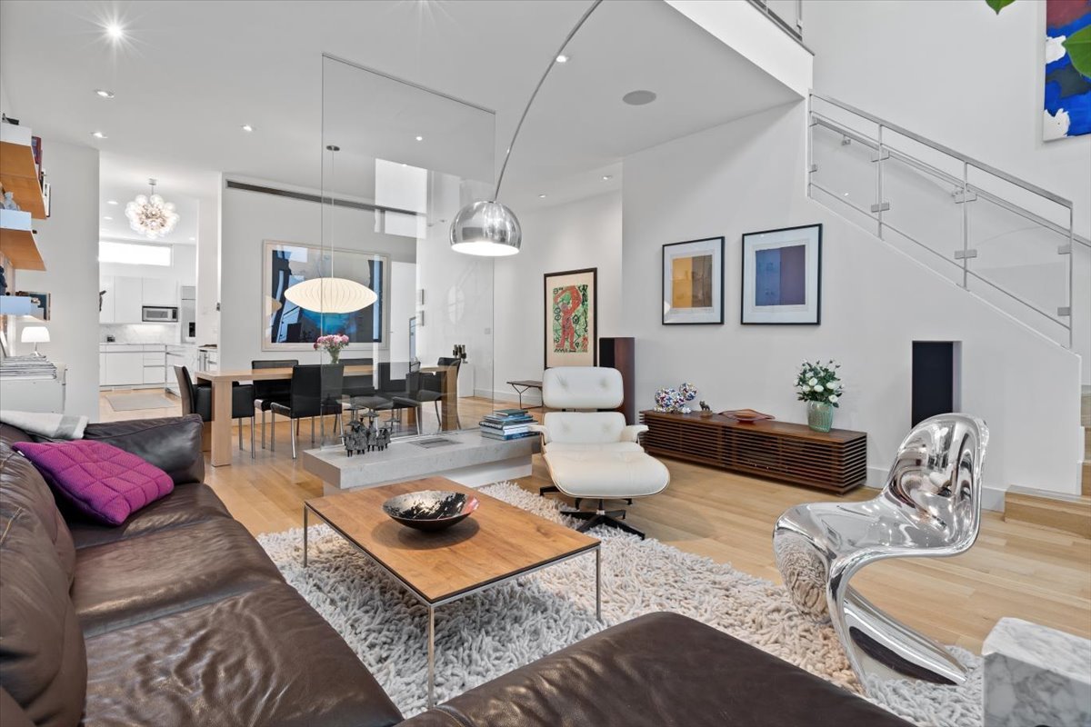 1823 W Race Avenue 1823