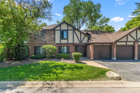 Photo of 8245 Poplar Lane #5B, Palos Hills, IL 60465 (MLS # 12748120)