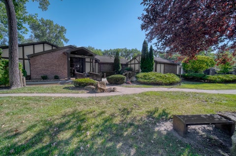Tiny photo for 8245 Poplar Lane #5B, Palos Hills, IL 60465 (MLS # 12748120)