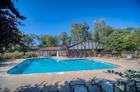 Tiny photo for 8245 Poplar Lane #5B, Palos Hills, IL 60465 (MLS # 12748120)