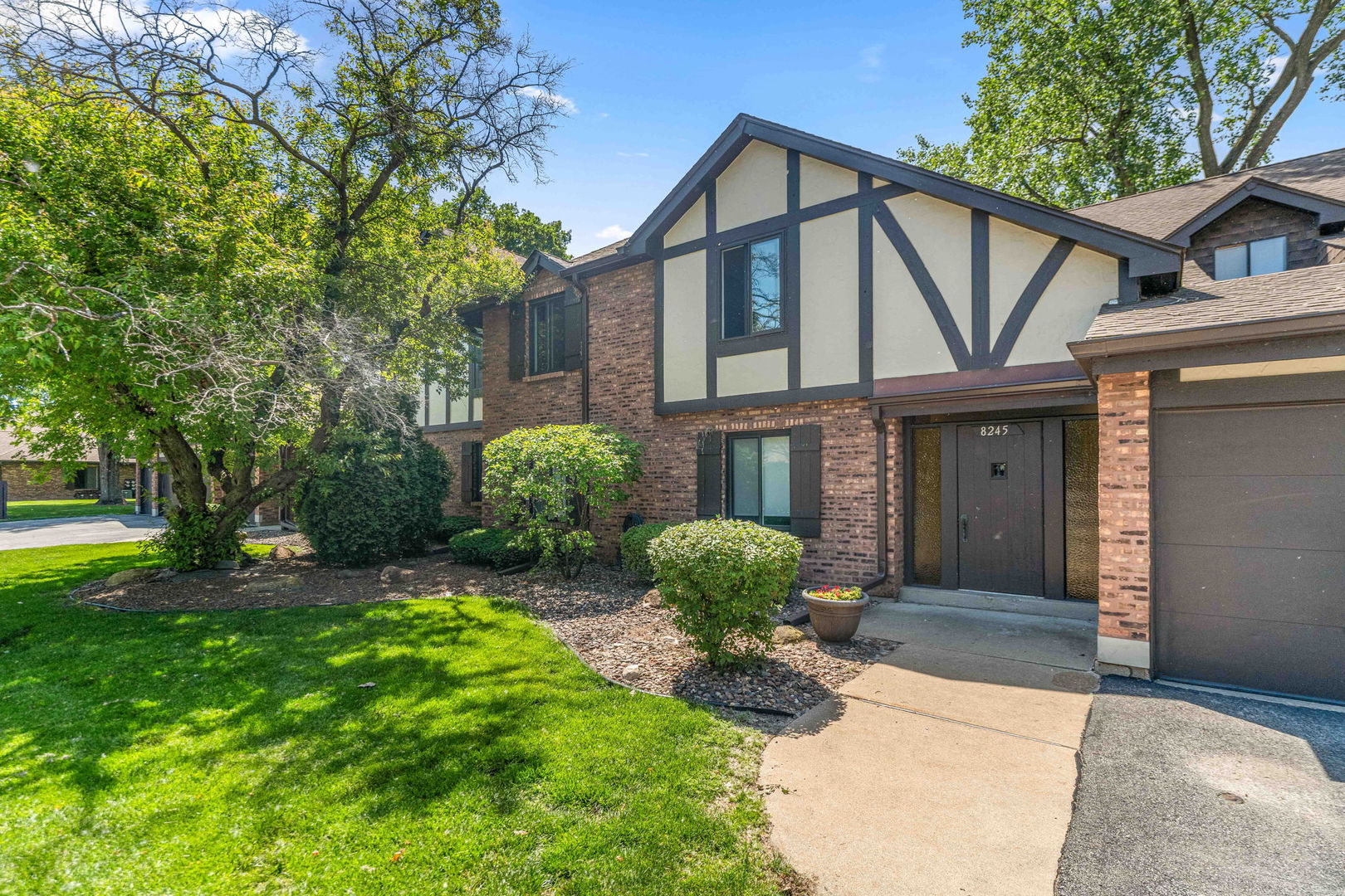 8245 Poplar Lane 5B