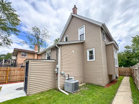 Tiny photo for 126 S 12th Avenue, Maywood, IL 60153 (MLS # 12455833)