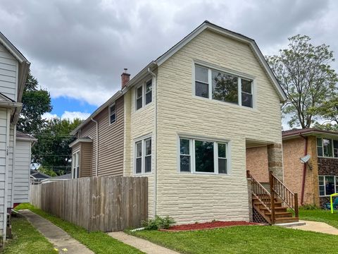 Tiny photo for 126 S 12th Avenue, Maywood, IL 60153 (MLS # 12455833)