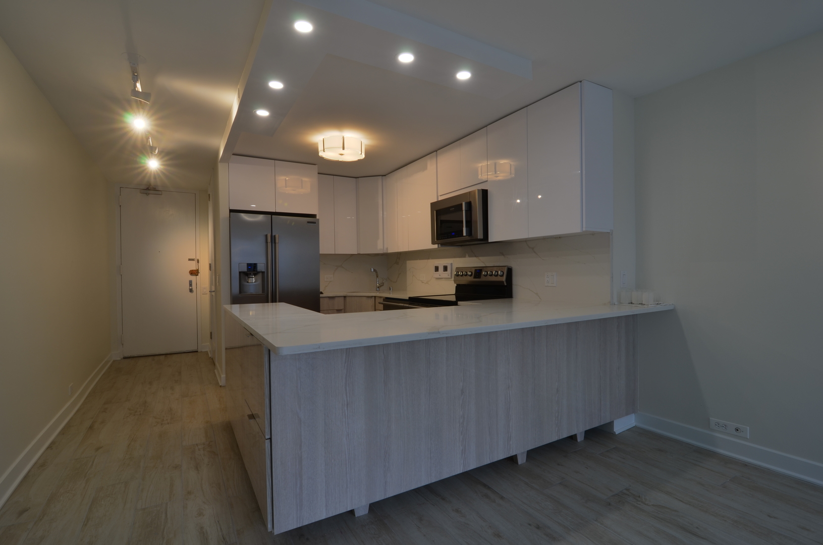 405 N WABASH Avenue 707