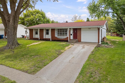 Tiny photo for 728 Westerfield Road, Davenport, IA 52806 (MLS # 12642382)