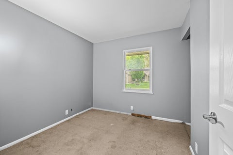 Tiny photo for 728 Westerfield Road, Davenport, IA 52806 (MLS # 12642382)