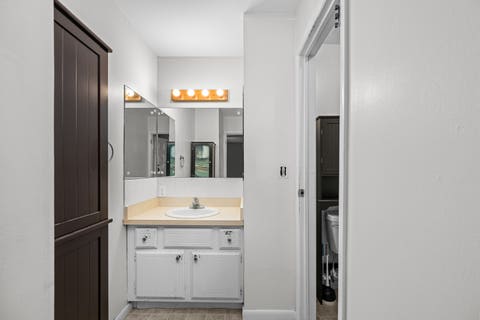 Tiny photo for 728 Westerfield Road, Davenport, IA 52806 (MLS # 12642382)
