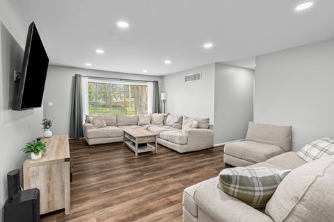 Tiny photo for 728 Westerfield Road, Davenport, IA 52806 (MLS # 12642382)