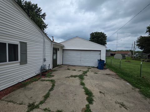 Tiny photo for 2102 Chestnut Avenue, Sterling, IL 61081 (MLS # 12727313)