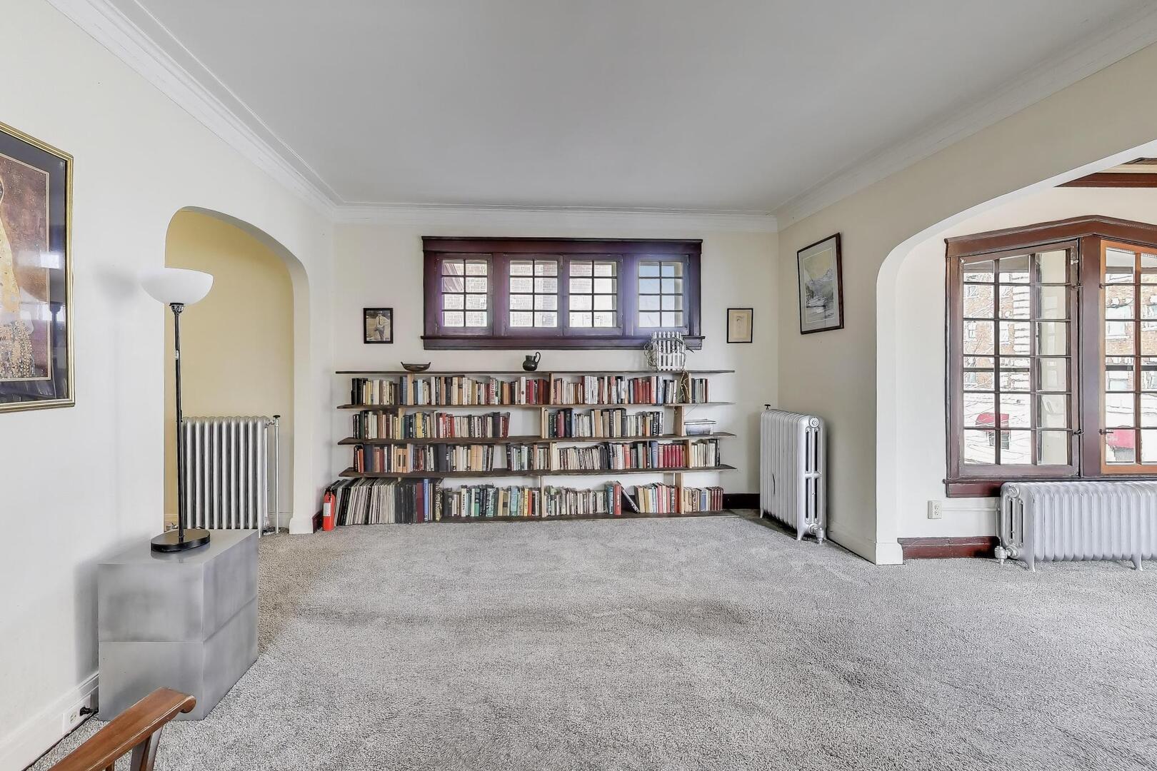 413 S Oak Park Avenue