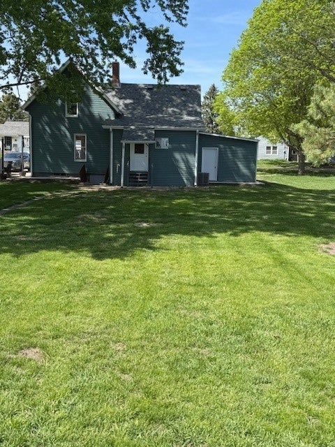 Tiny photo for 209 E Farnham Street, Sheffield, IL 61361 (MLS # 12629690)
