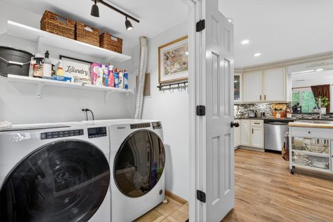 Tiny photo for 1327 Laurel Oaks Drive, Streamwood, IL 60107 (MLS # 12631830)