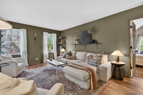 Tiny photo for 1327 Laurel Oaks Drive, Streamwood, IL 60107 (MLS # 12631830)