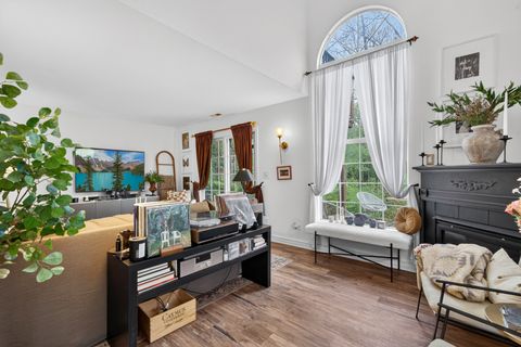 Tiny photo for 1327 Laurel Oaks Drive, Streamwood, IL 60107 (MLS # 12631830)