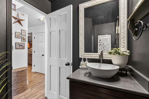 Tiny photo for 1327 Laurel Oaks Drive, Streamwood, IL 60107 (MLS # 12631830)