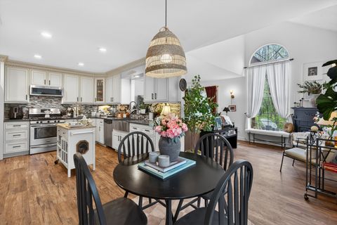 Tiny photo for 1327 Laurel Oaks Drive, Streamwood, IL 60107 (MLS # 12631830)