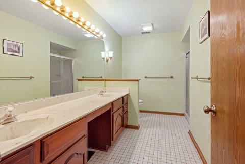 Tiny photo for 615 Waverly Drive #C, Elgin, IL 60120 (MLS # 12729674)