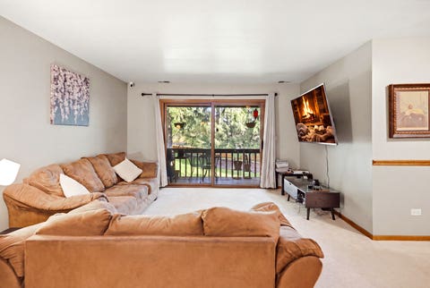 Tiny photo for 615 Waverly Drive #C, Elgin, IL 60120 (MLS # 12729674)