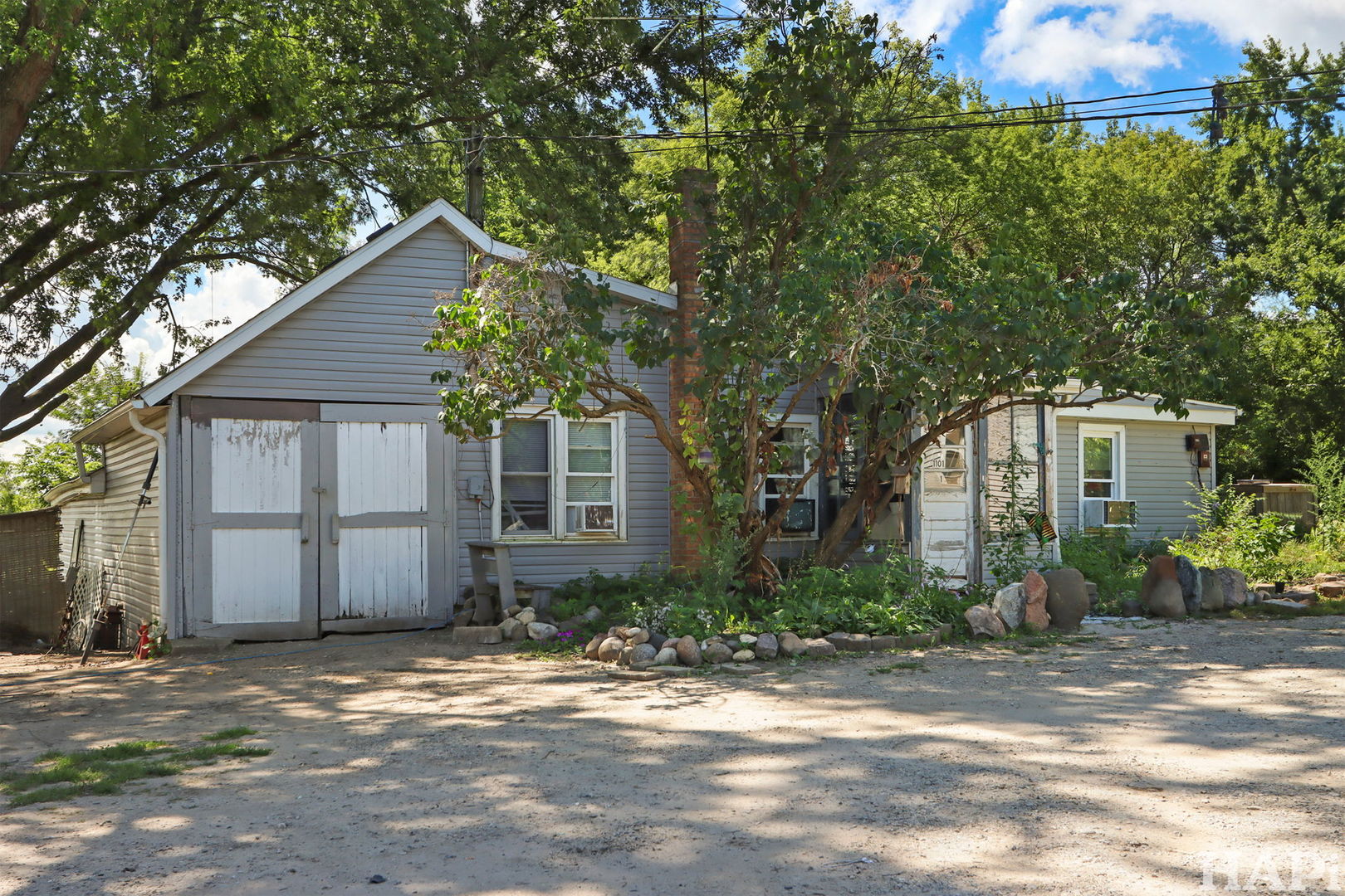 1101 N Deep Lake Road