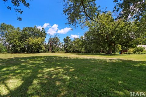 Tiny photo for 1101 N Deep Lake Road, Antioch, IL 60002 (MLS # 12501286)